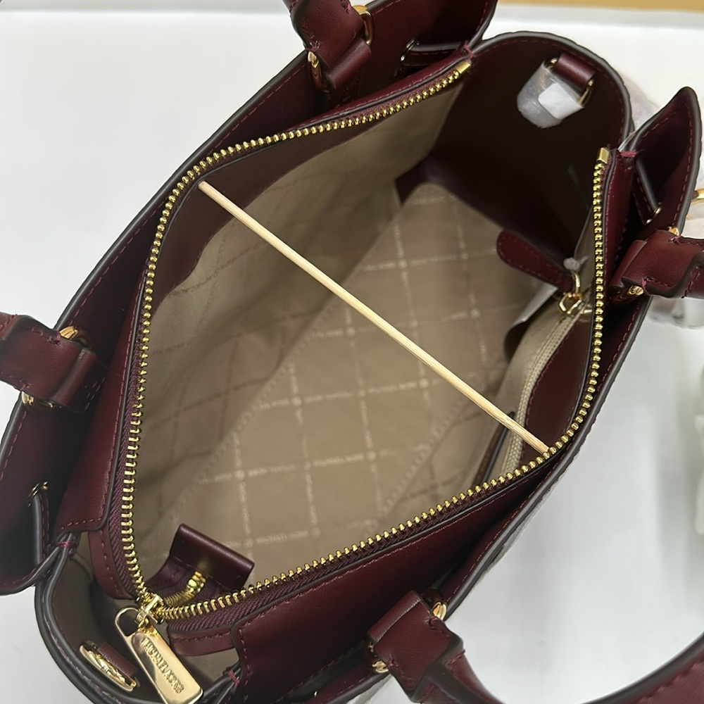 NWT MICHAEL MICHAEL KORS Reed
Large Croc-Embossed Leather Belted
Satchel Oxblood - Picture 10 of 16